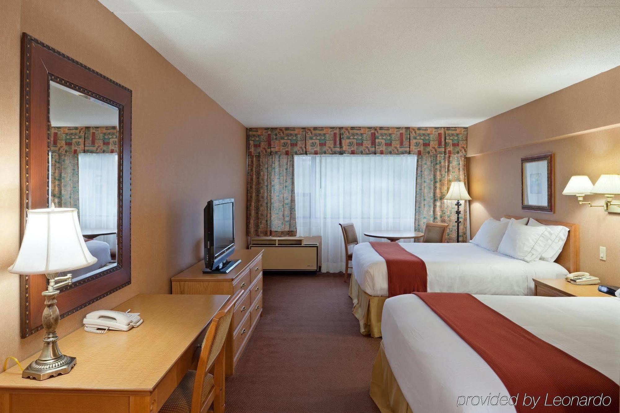 Holiday Inn Express Hotel & Suites Saint John Harbour Side By Ihg Екстер'єр фото